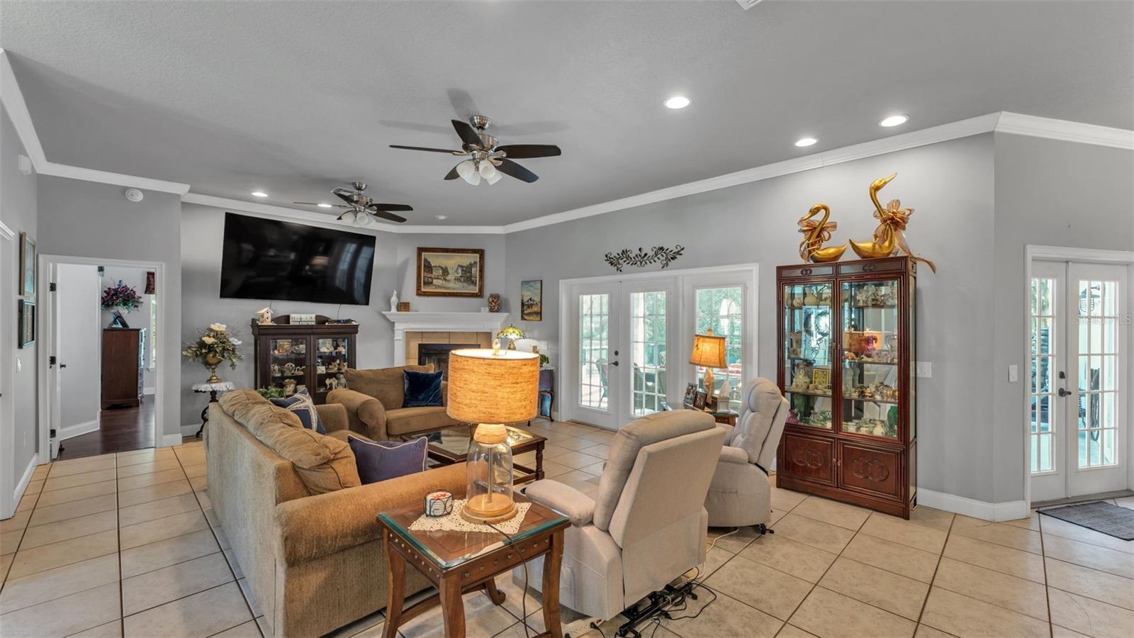 Image 11 of 71 For 7265 Millbrook Oaks Drive
