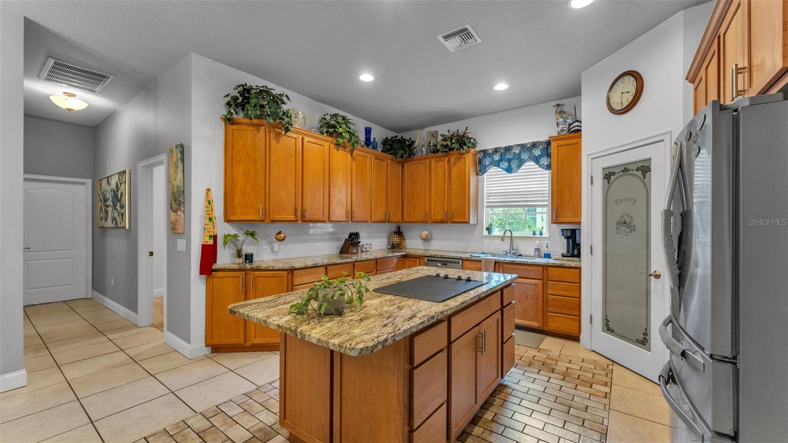 Image 15 of 71 For 7265 Millbrook Oaks Drive