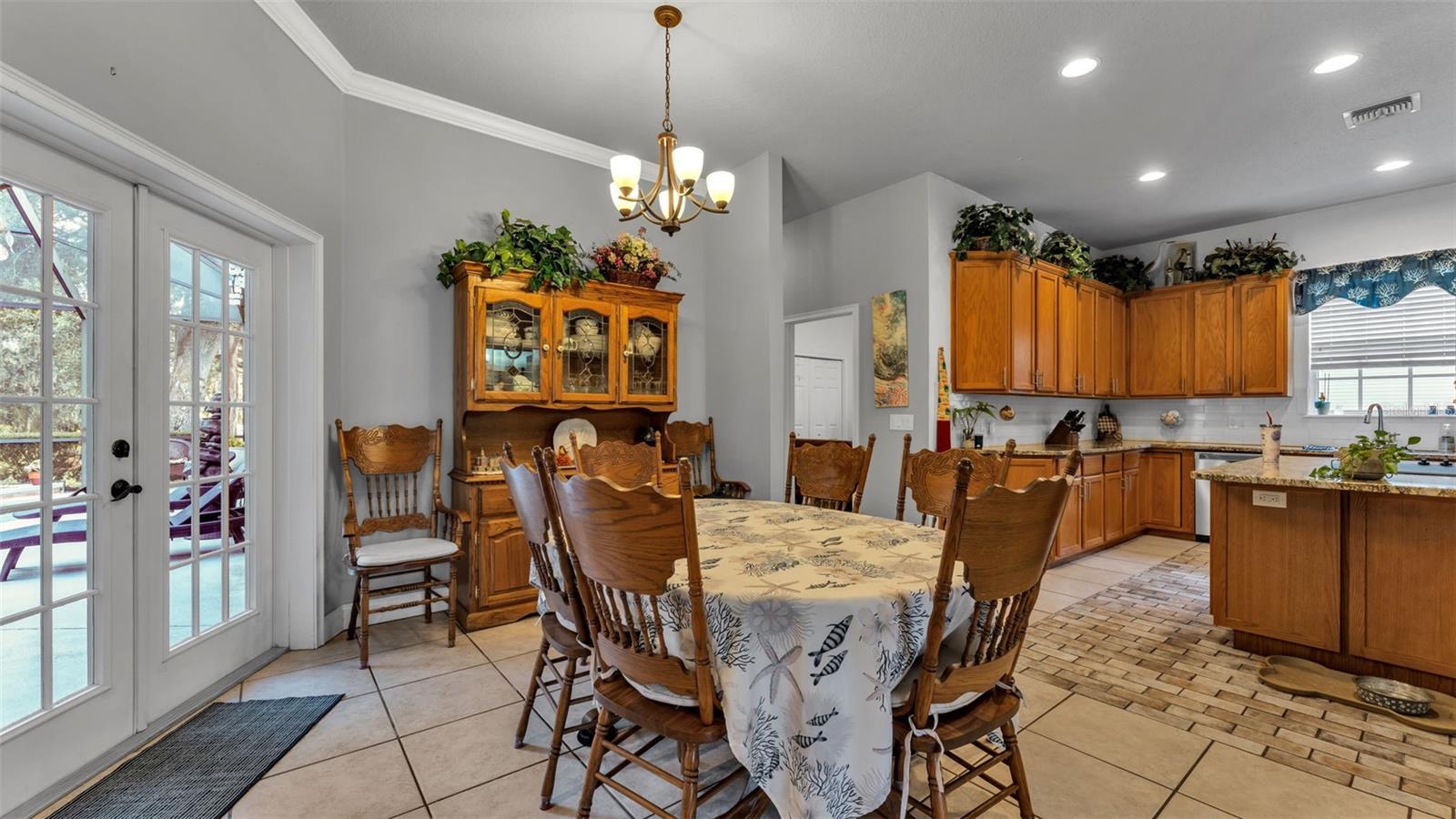 Image 18 of 71 For 7265 Millbrook Oaks Drive