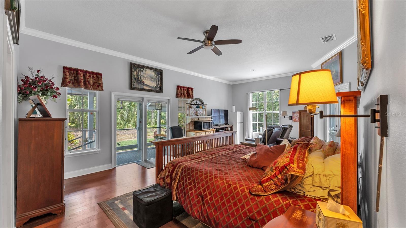 Image 22 of 71 For 7265 Millbrook Oaks Drive