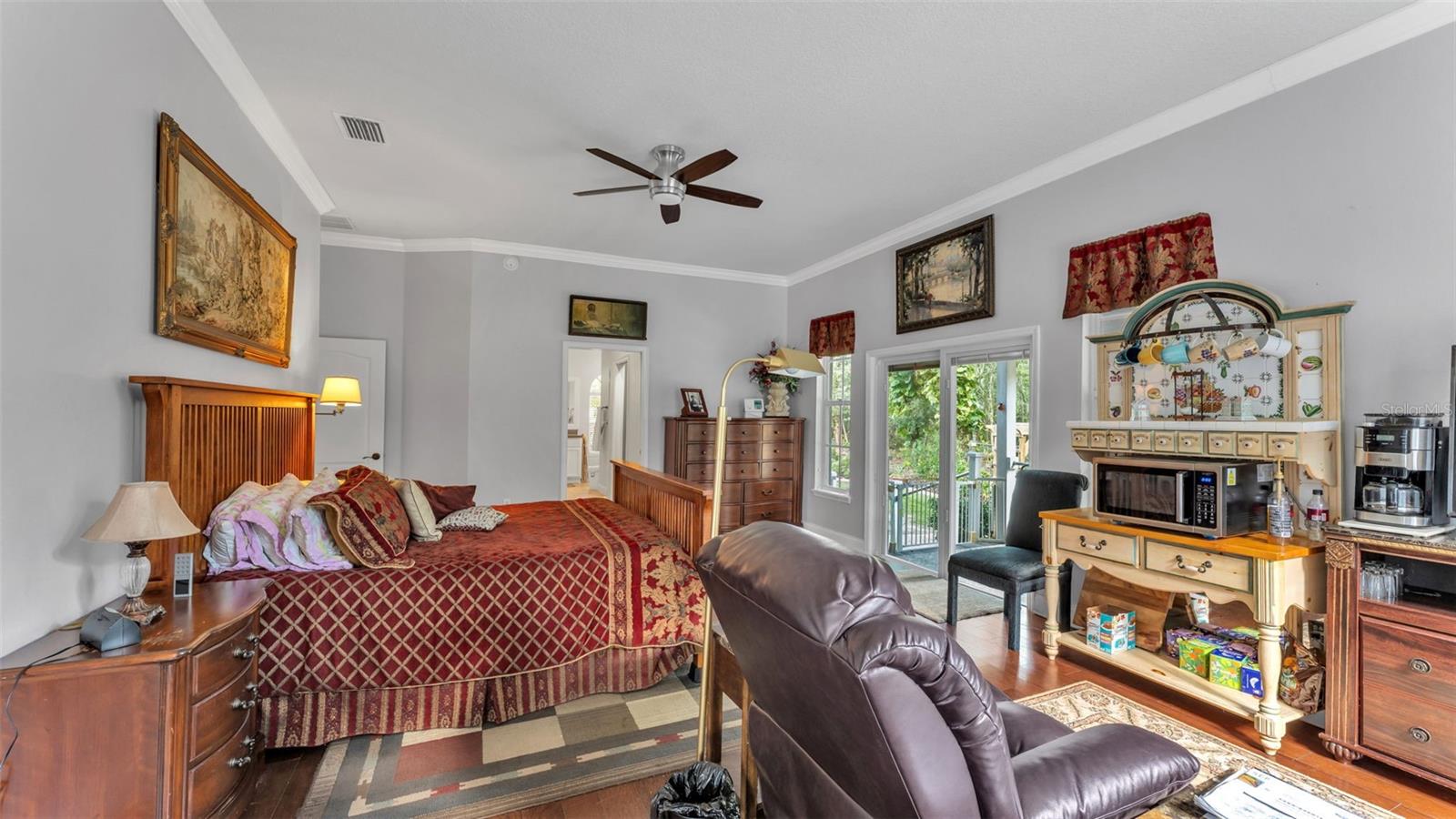 Image 23 of 71 For 7265 Millbrook Oaks Drive