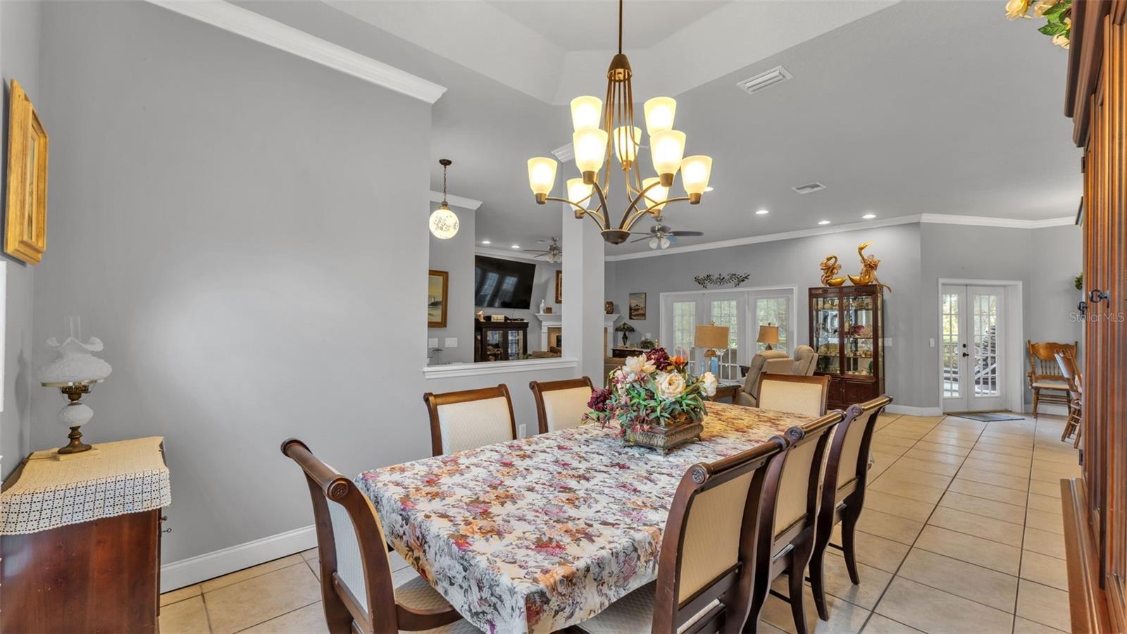 Image 7 of 71 For 7265 Millbrook Oaks Drive