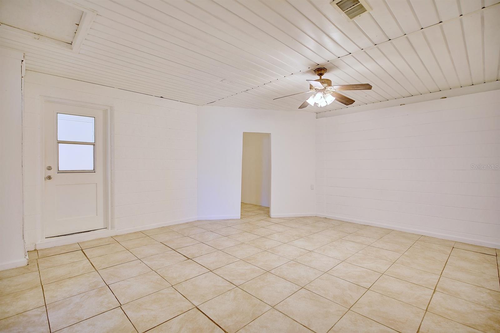 Image 17 of 30 For 2706 Kingswood Drive