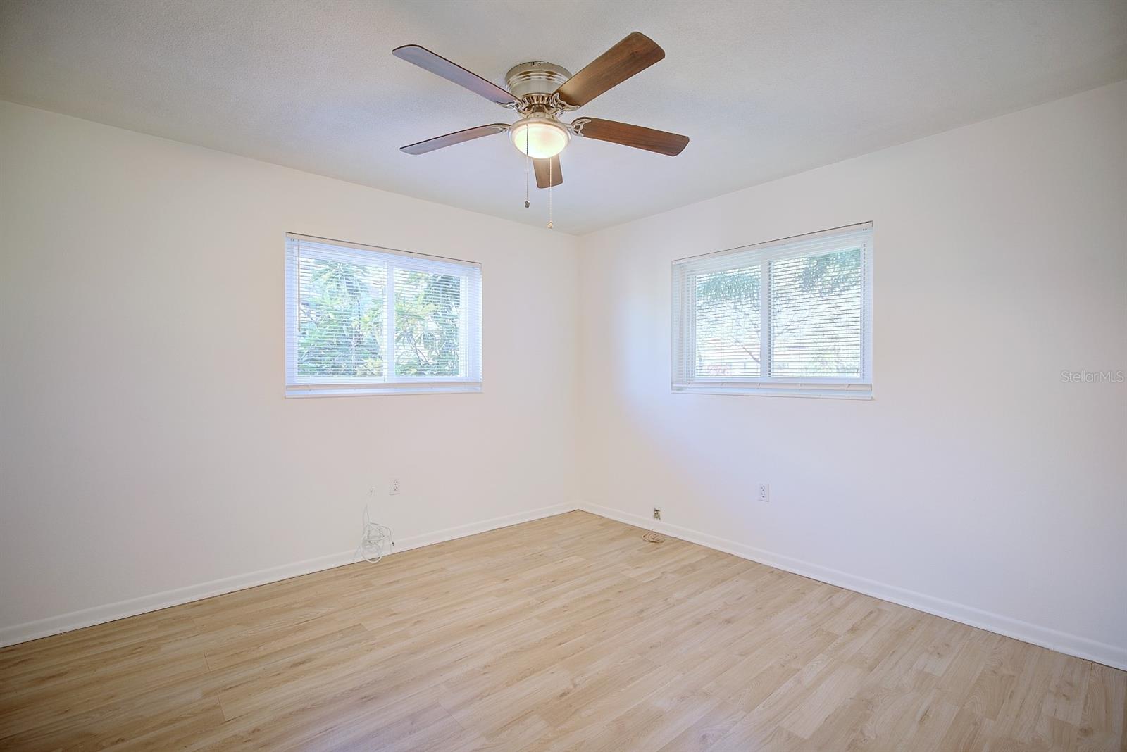 Image 23 of 30 For 2706 Kingswood Drive