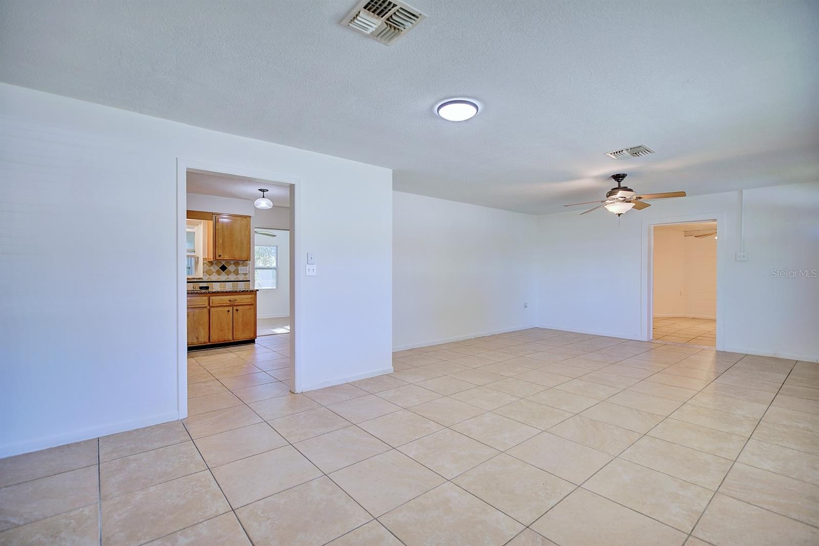 Image 7 of 30 For 2706 Kingswood Drive