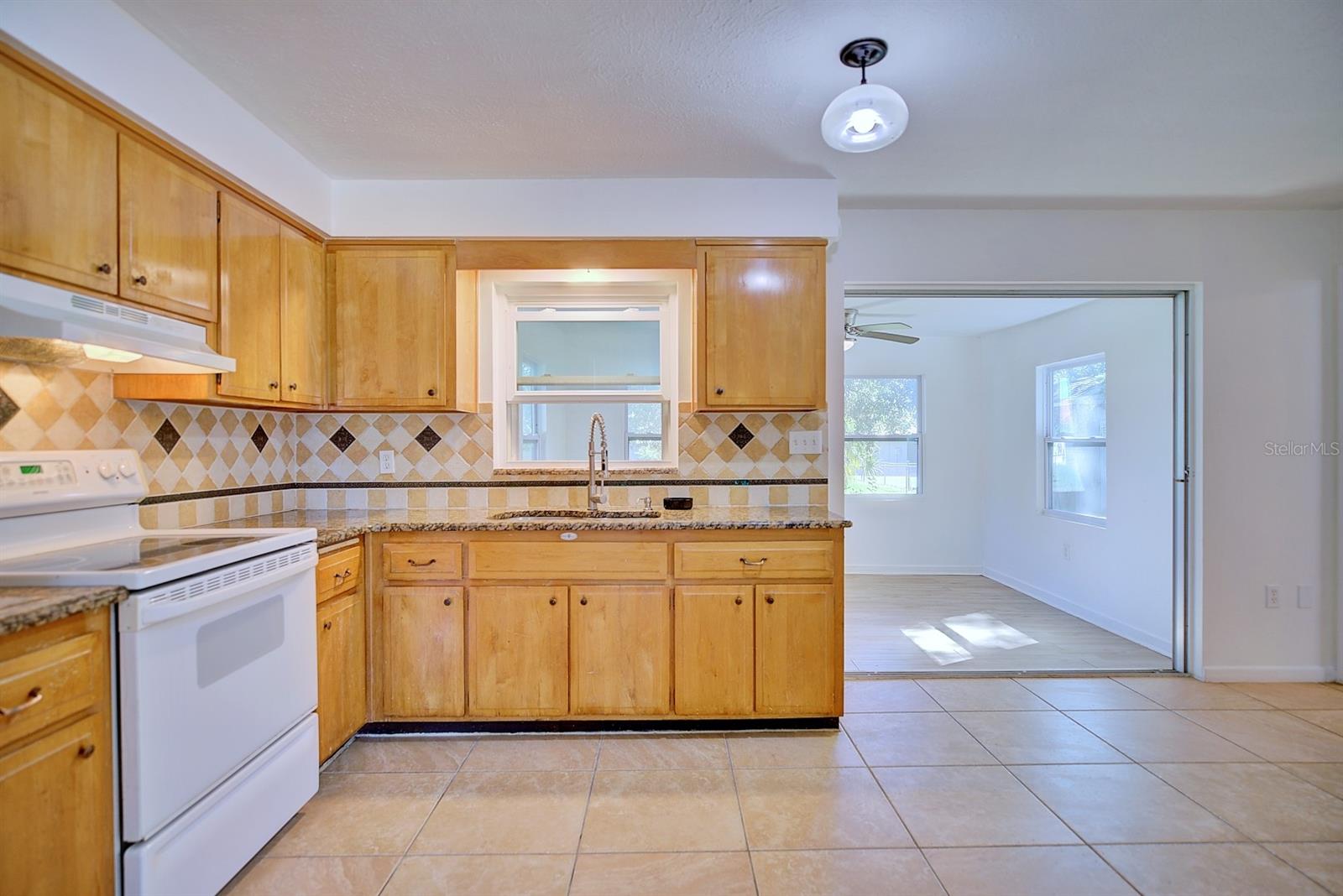 Image 8 of 30 For 2706 Kingswood Drive