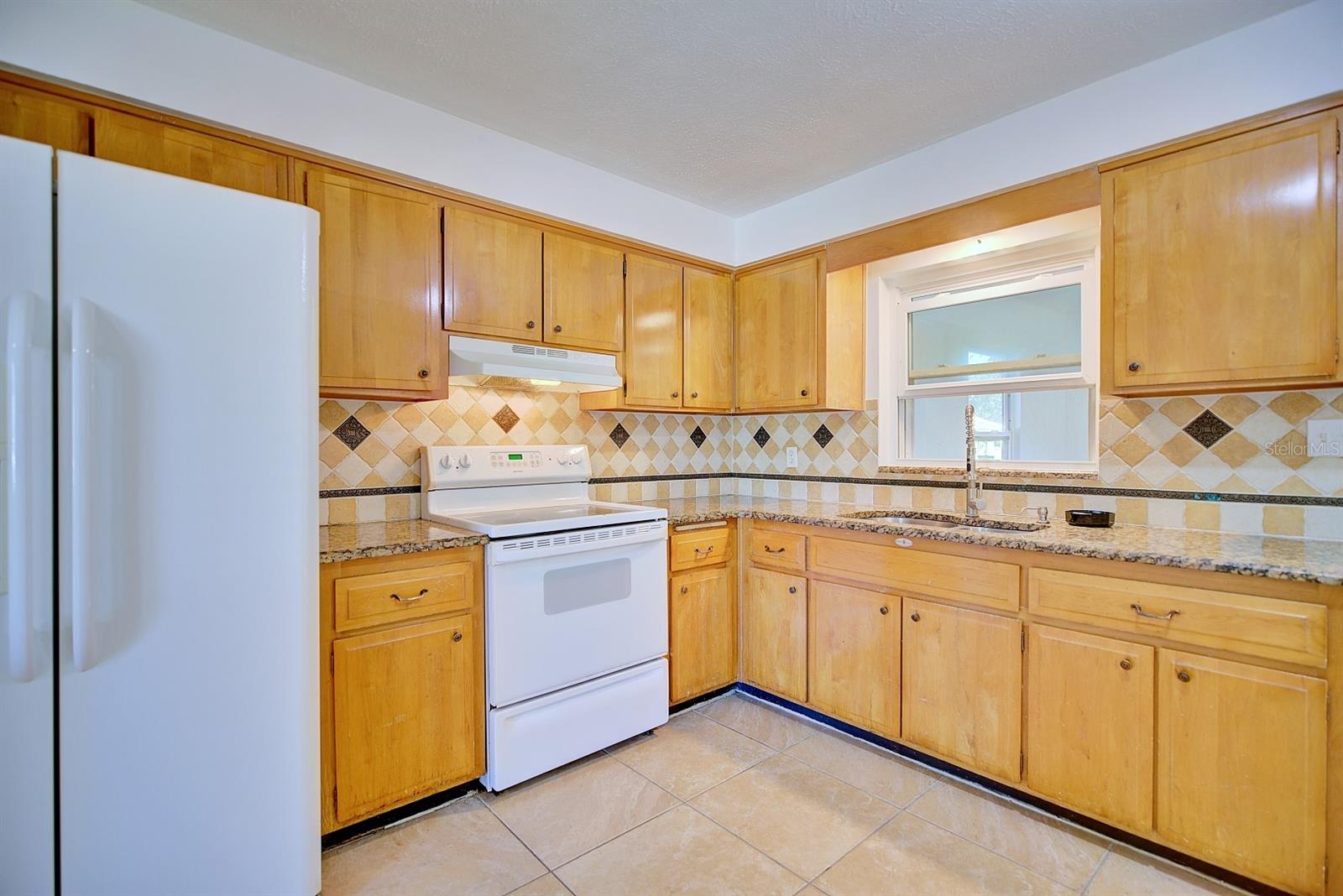 Image 9 of 30 For 2706 Kingswood Drive