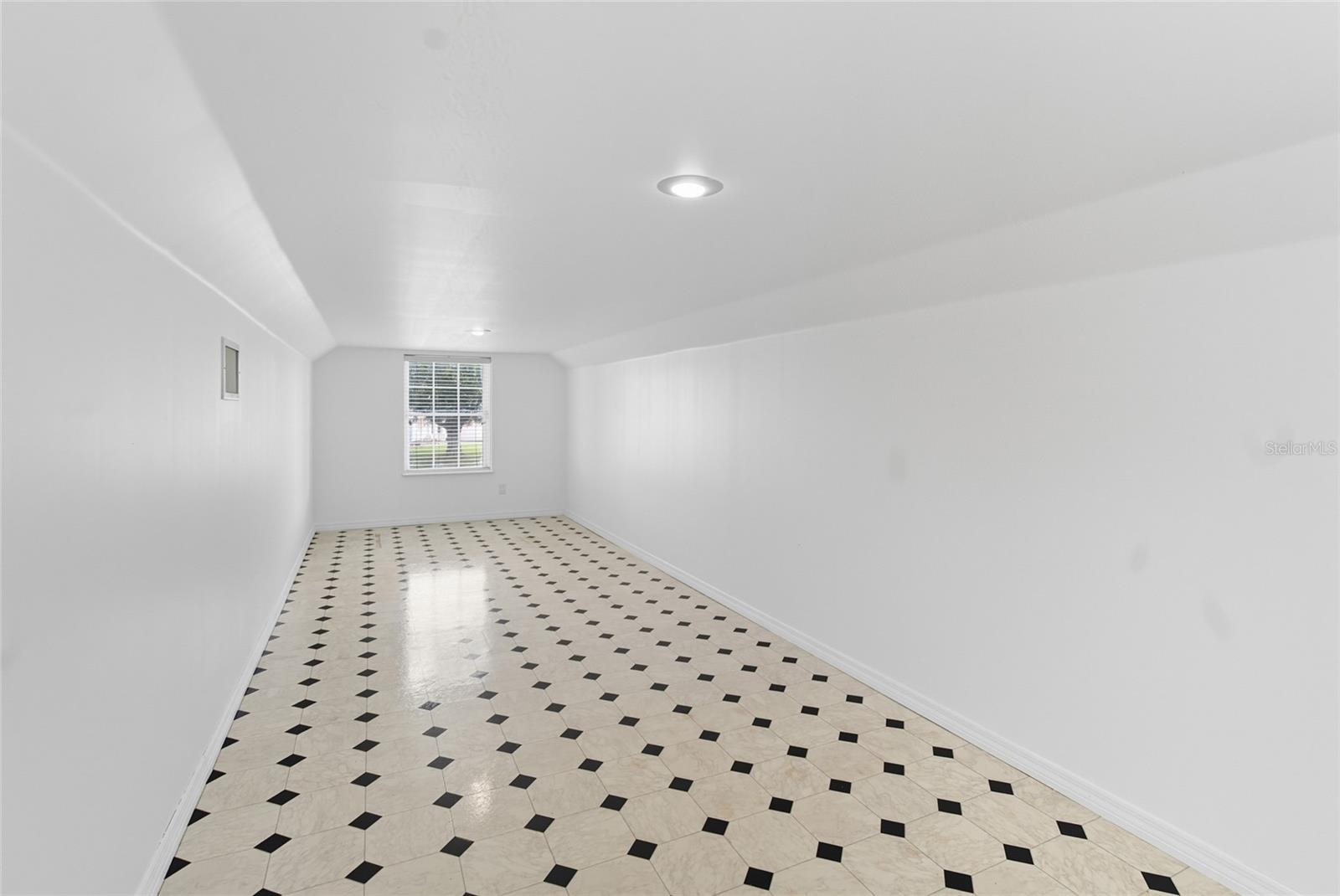 Image 41 of 46 For 320 Starr Ridge Drive