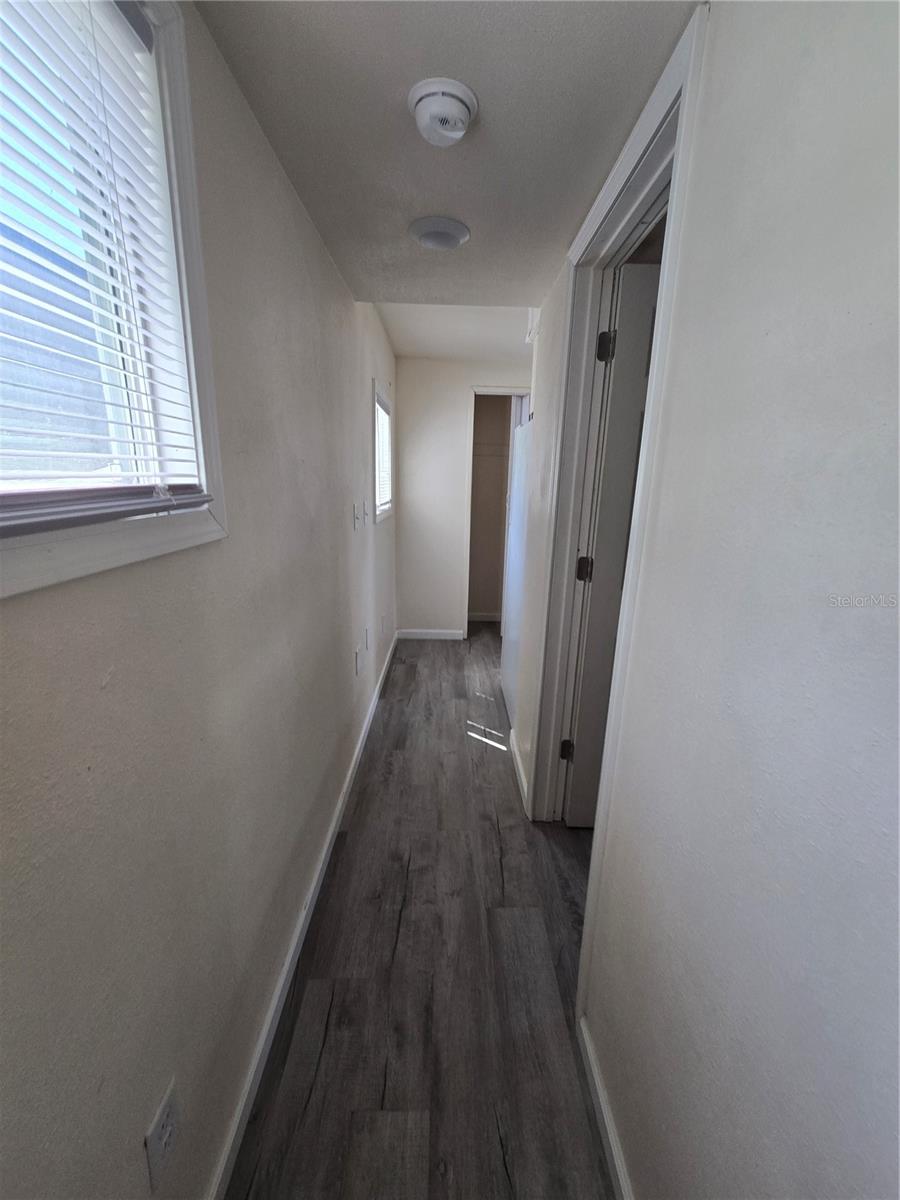 Image 6 of 10 For 110 Forest Avenue 14