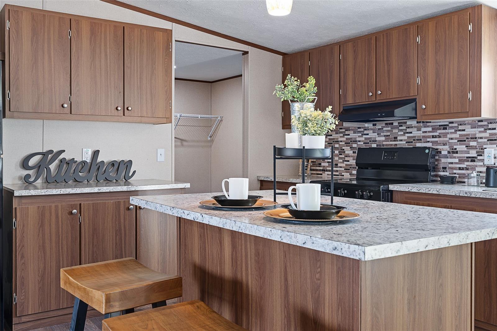 Image 15 of 35 For 8150 Cherokee Road