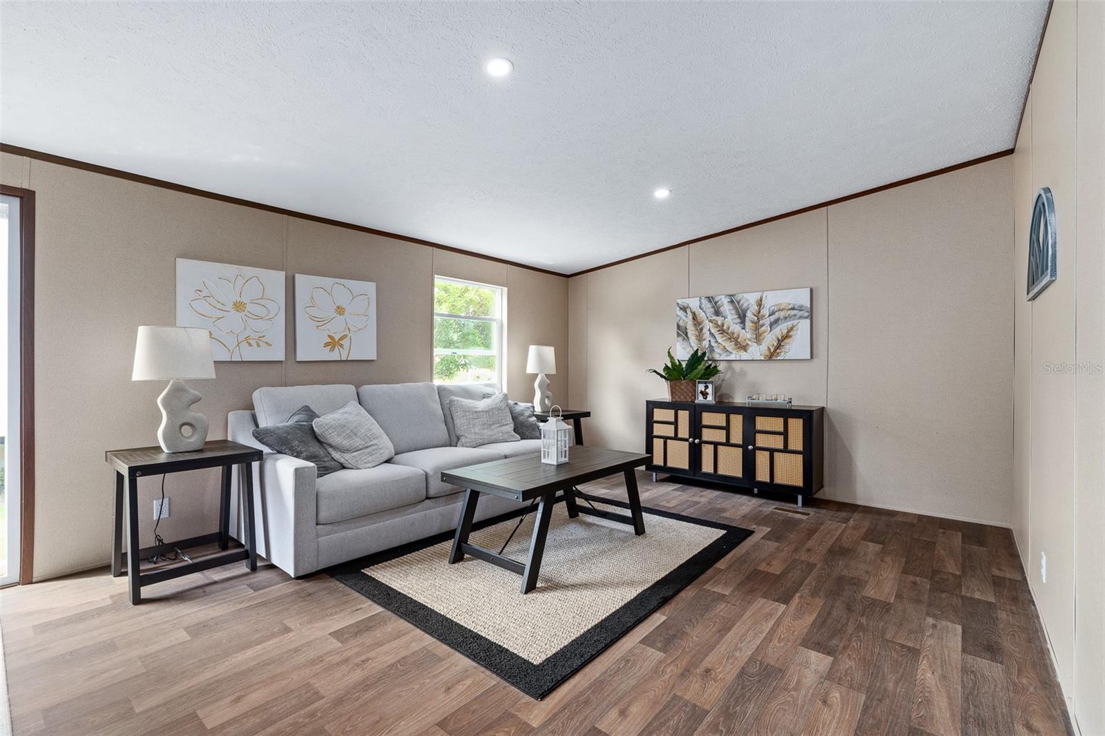 Image 6 of 35 For 8150 Cherokee Road