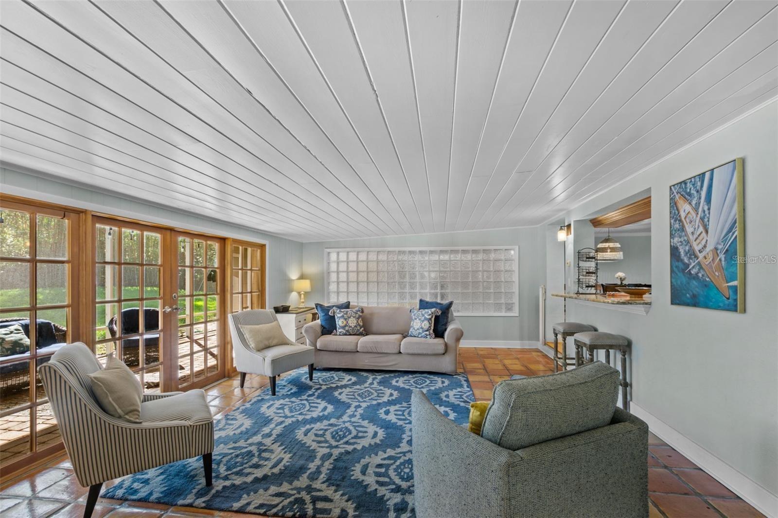 Image 6 of 24 For 2014 8th Terrace Se