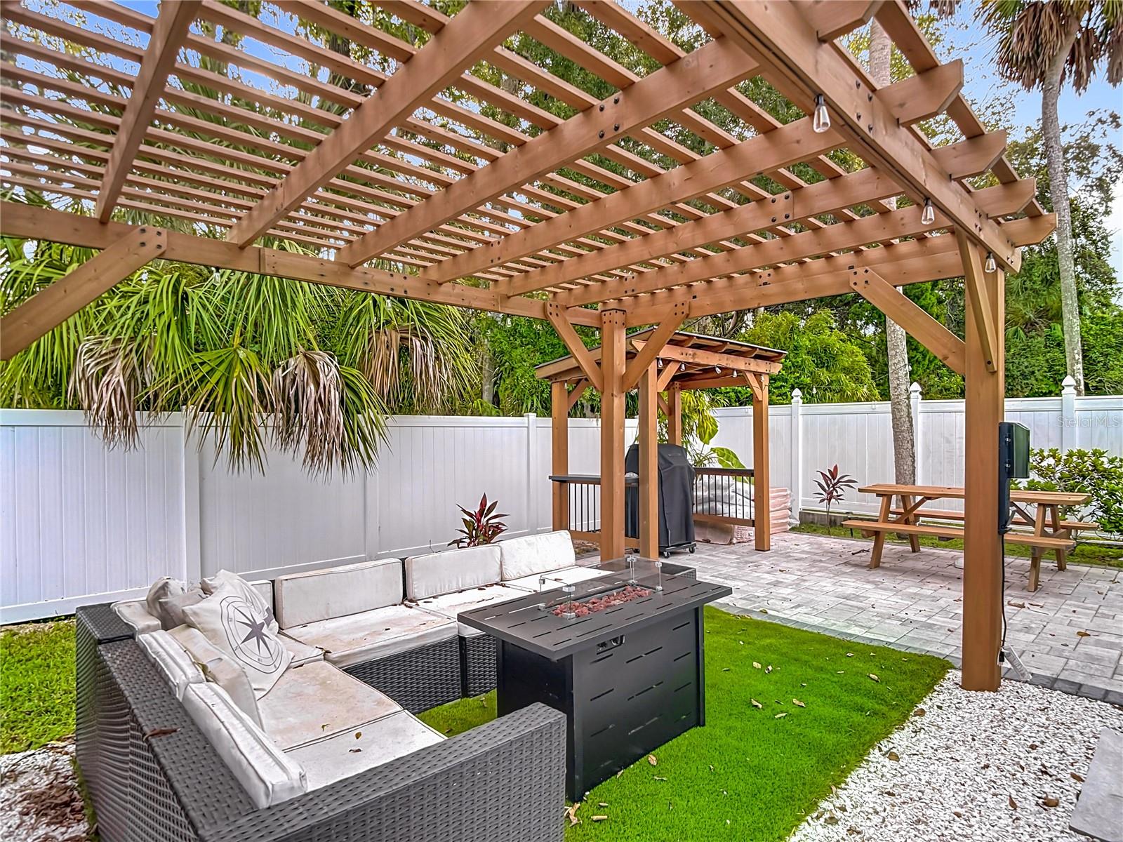 Image 37 of 45 For 4462 Rudder Way