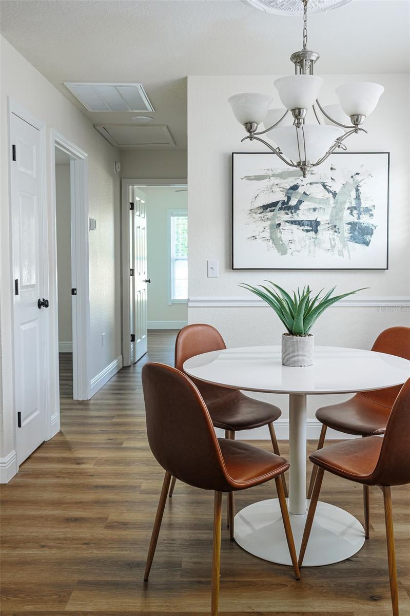 Image 14 of 29 For 6610 Crescent Loop