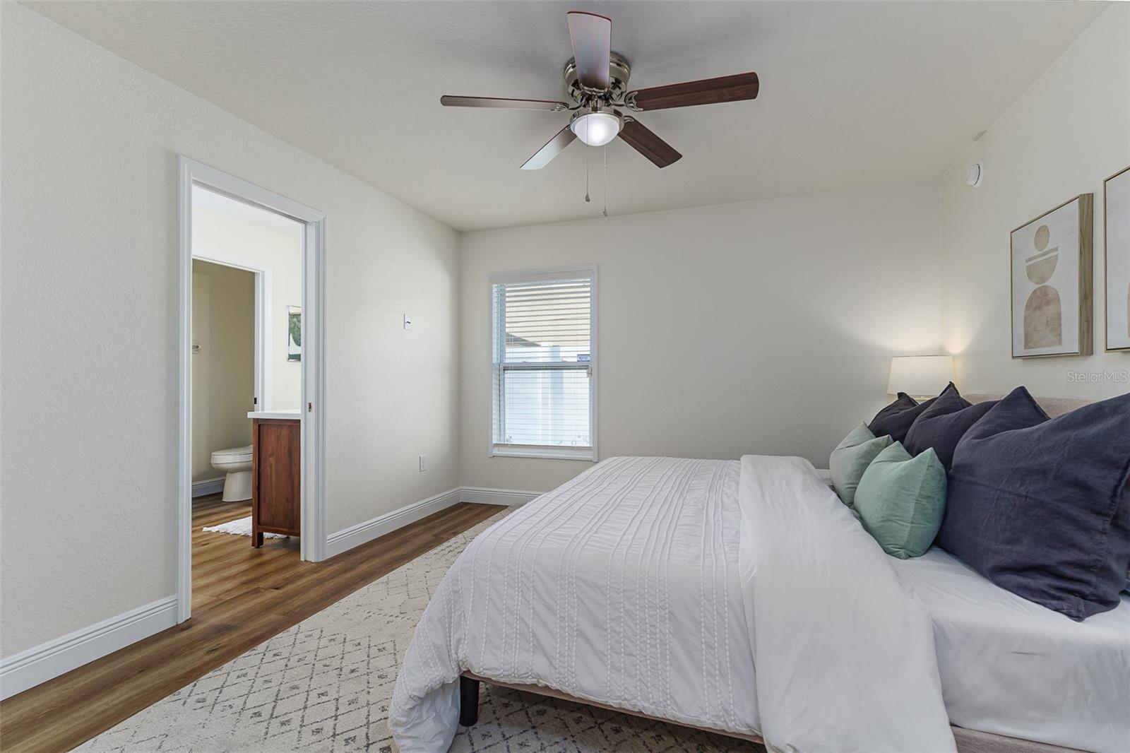 Image 15 of 29 For 6610 Crescent Loop