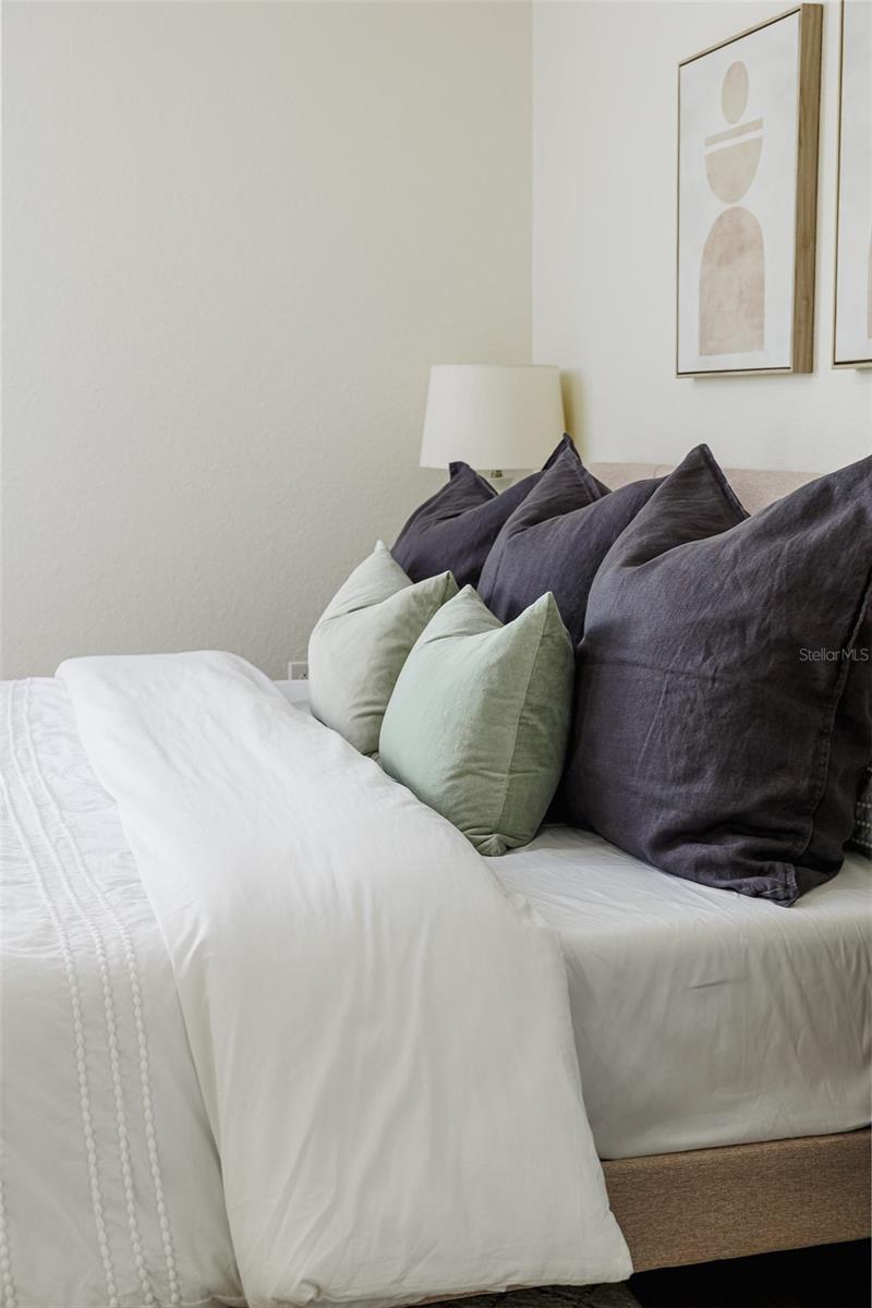 Image 17 of 29 For 6610 Crescent Loop