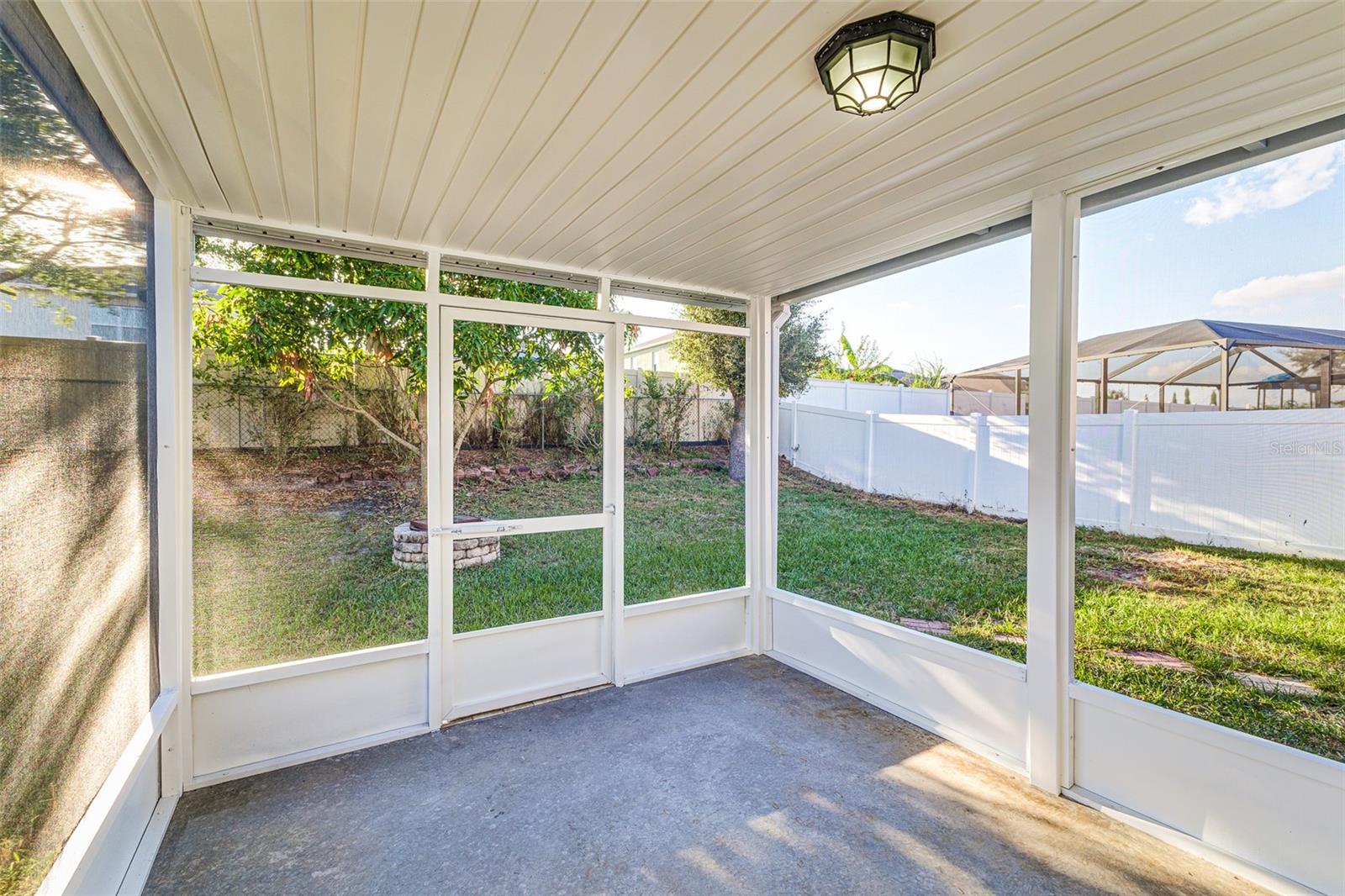 Image 25 of 29 For 6610 Crescent Loop