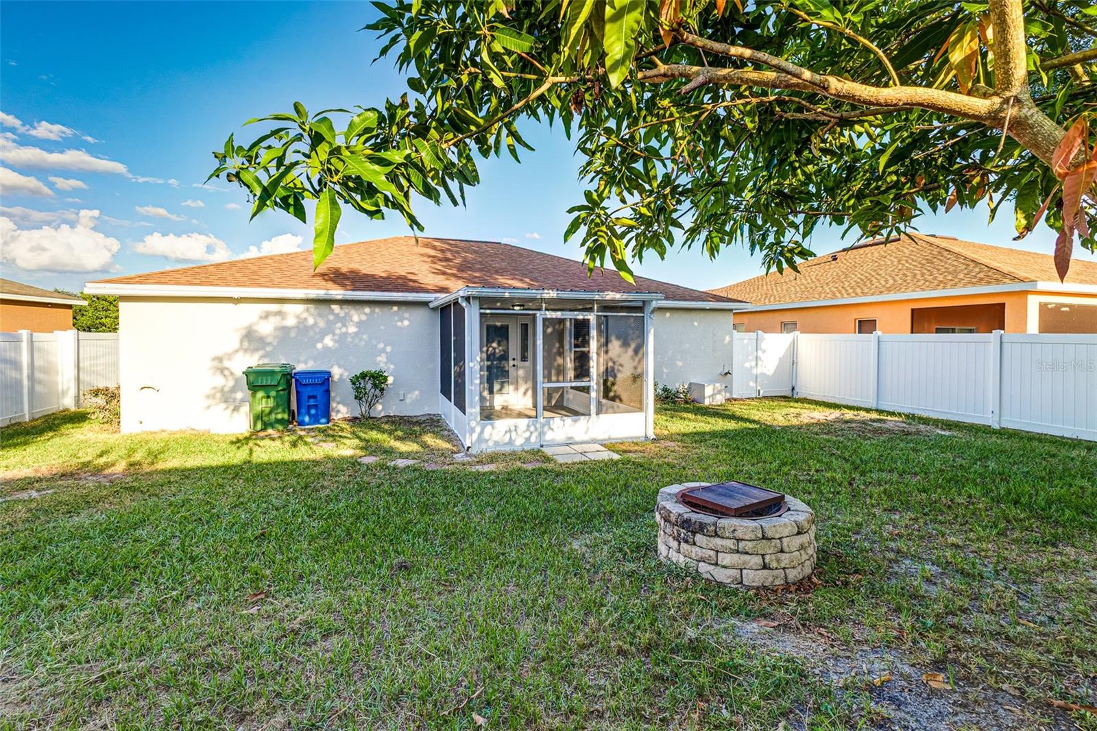 Image 28 of 29 For 6610 Crescent Loop