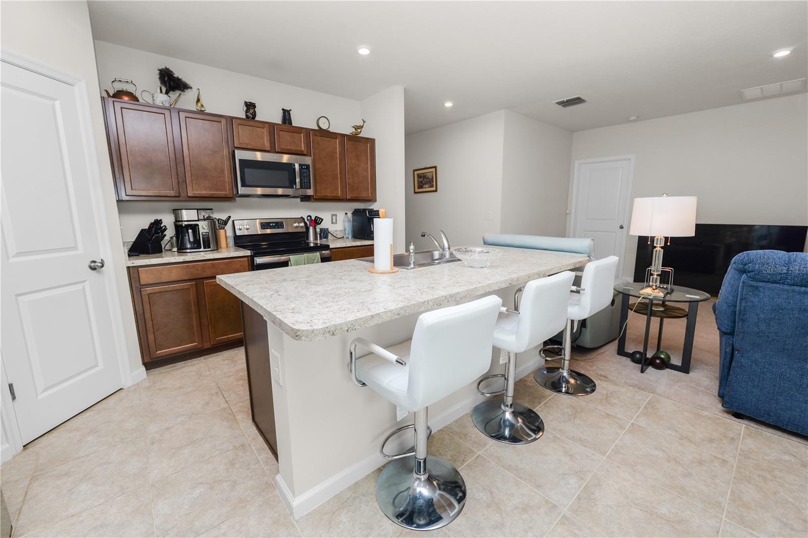 Image 10 of 35 For 913 Eagle Rock Terrace