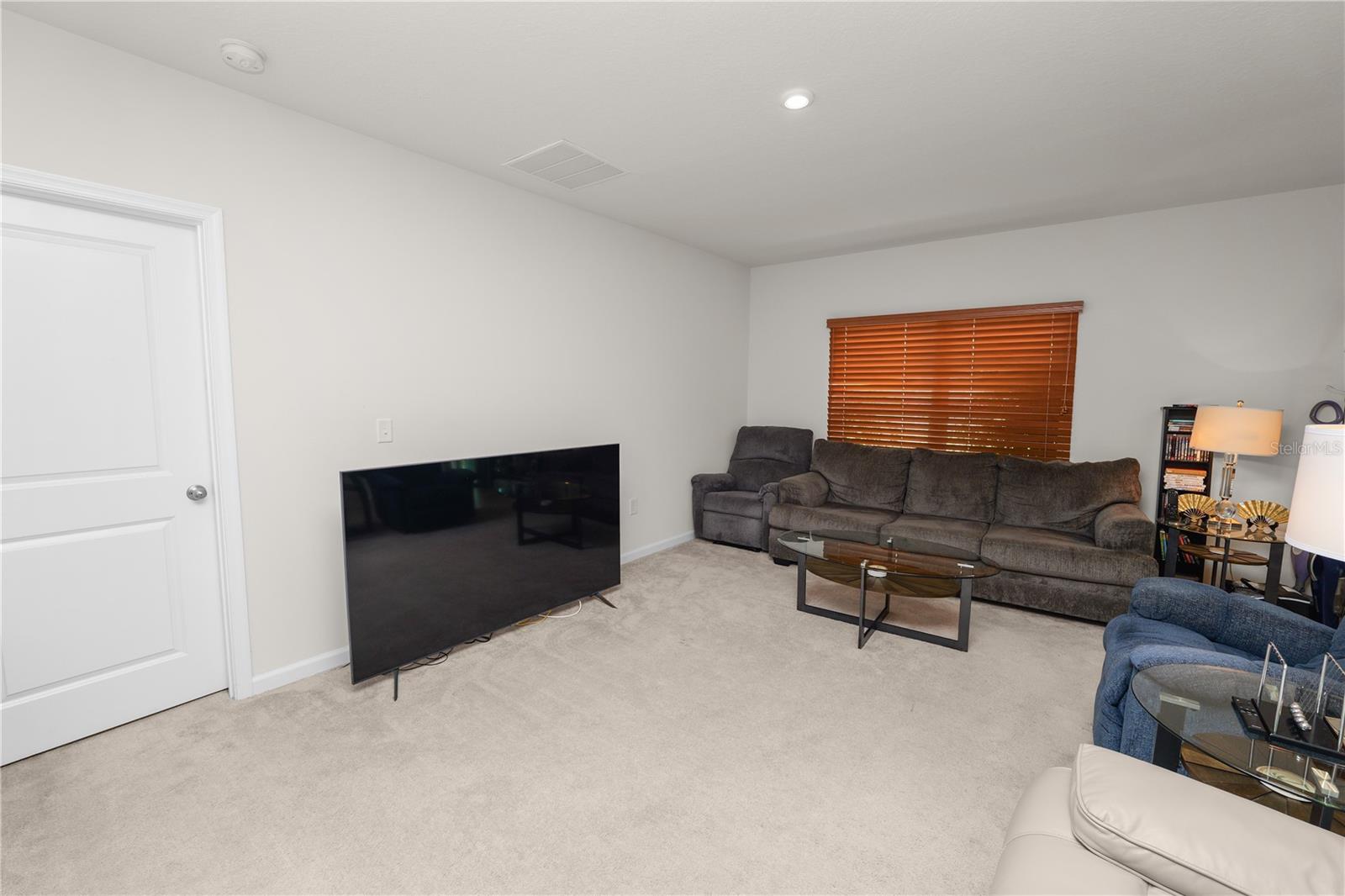 Image 18 of 35 For 913 Eagle Rock Terrace