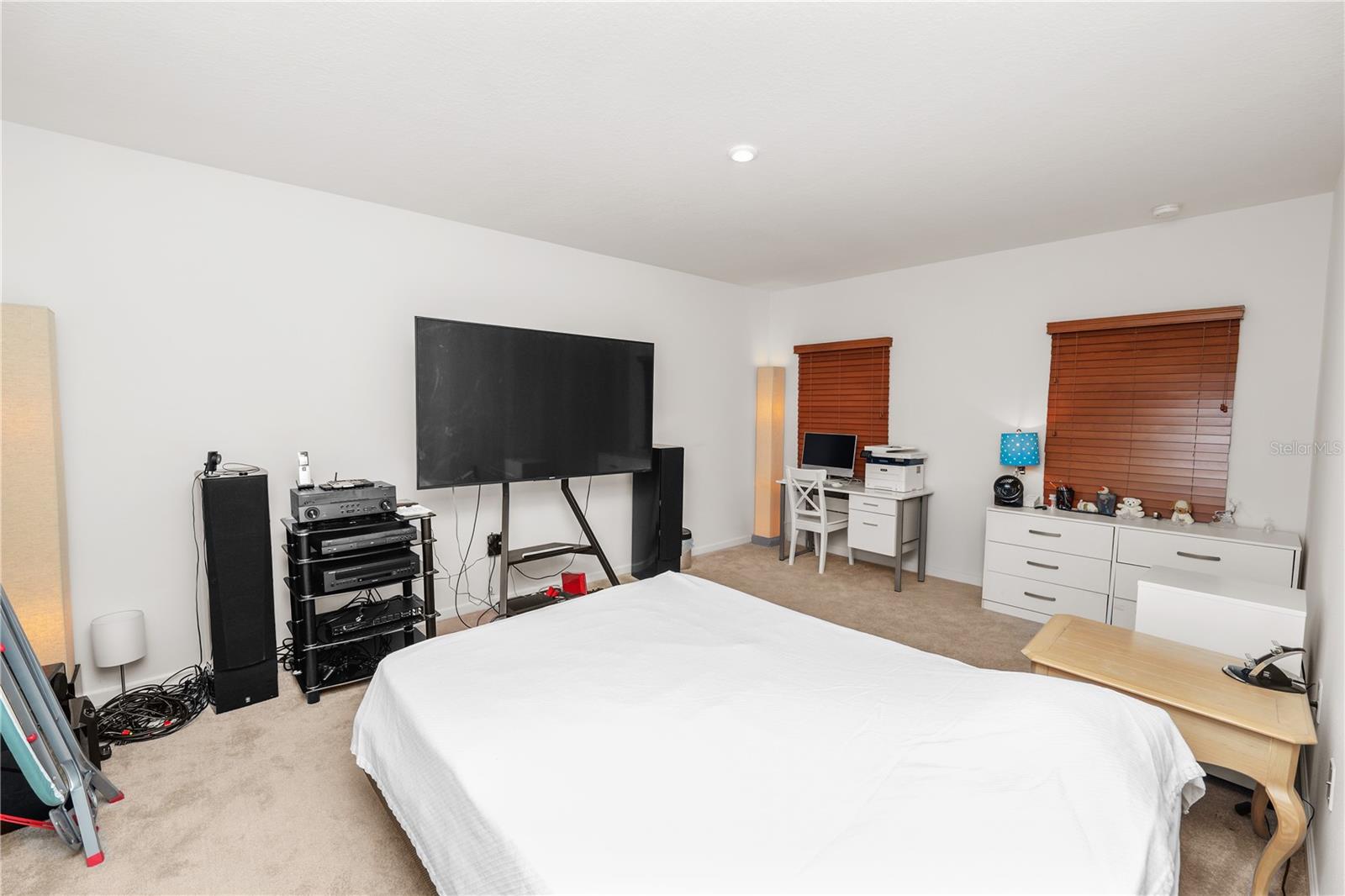 Image 20 of 35 For 913 Eagle Rock Terrace