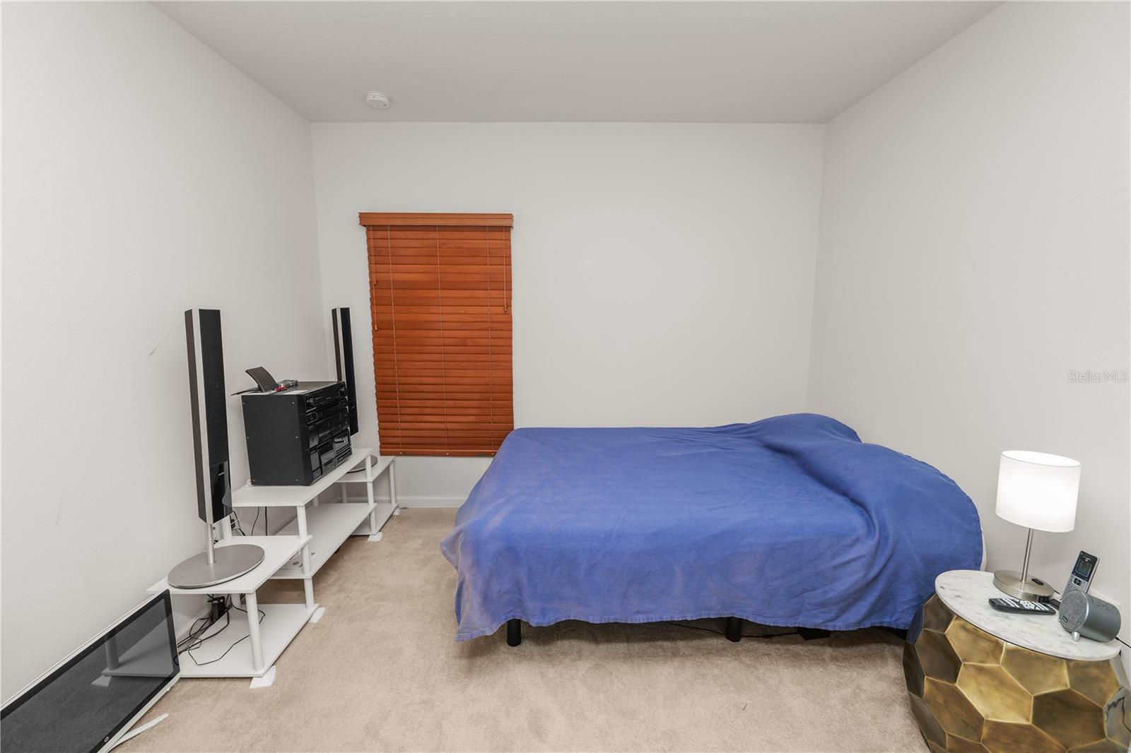 Image 24 of 35 For 913 Eagle Rock Terrace