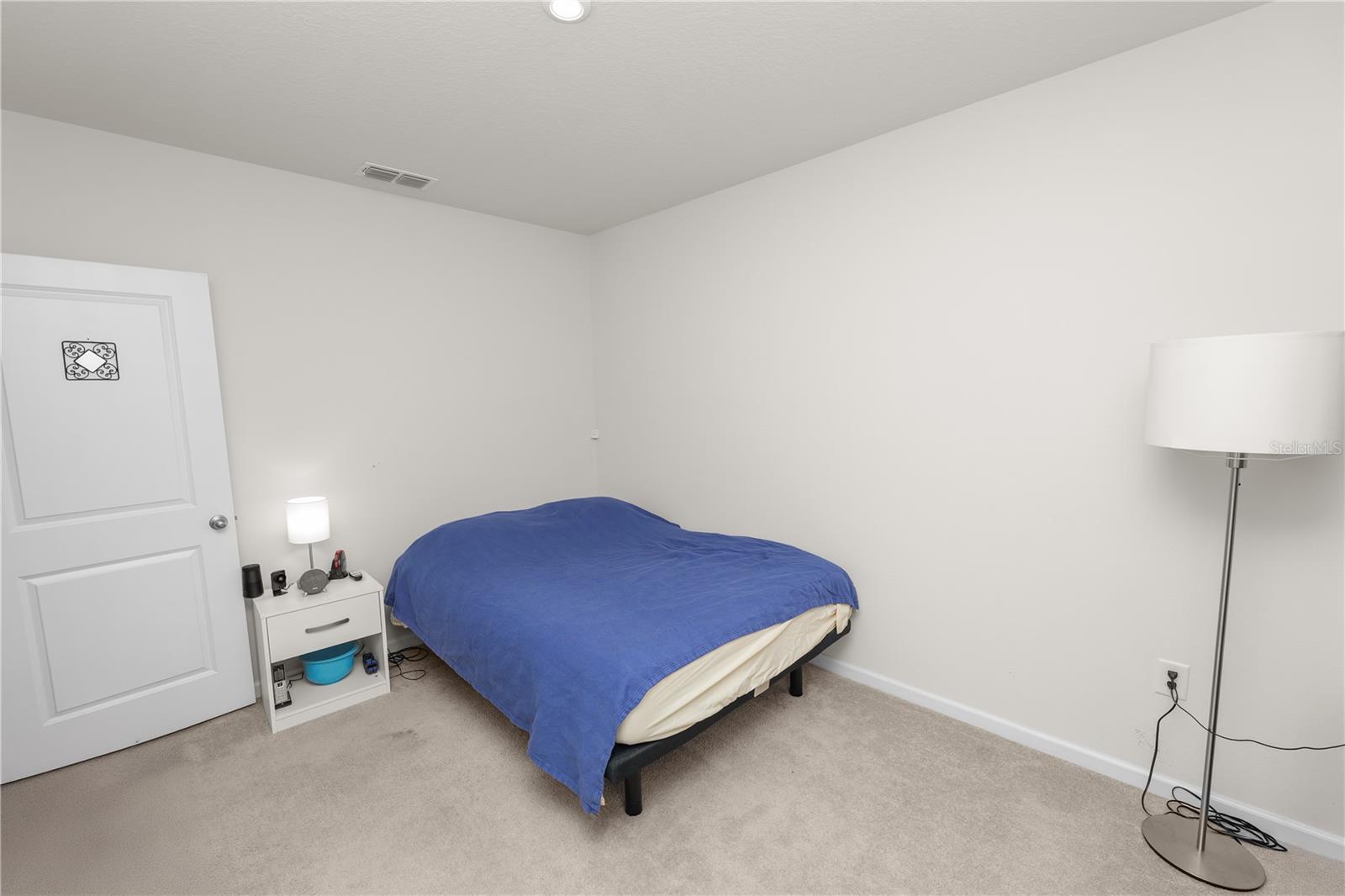 Image 25 of 35 For 913 Eagle Rock Terrace