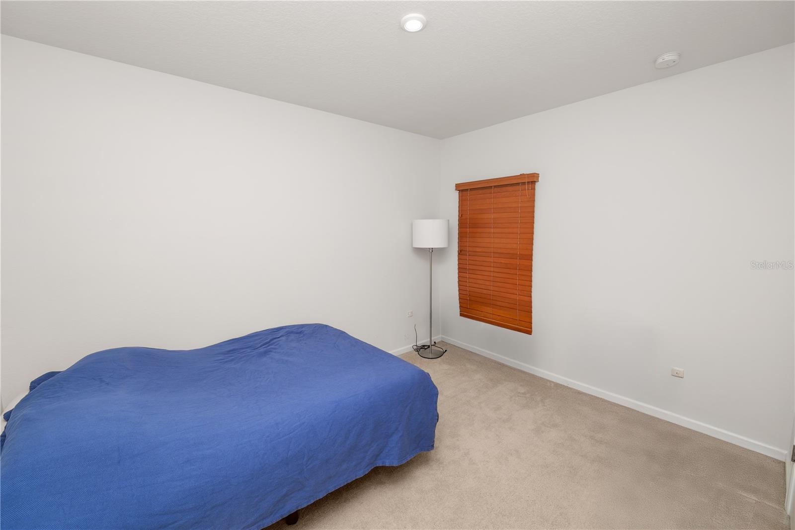 Image 26 of 35 For 913 Eagle Rock Terrace