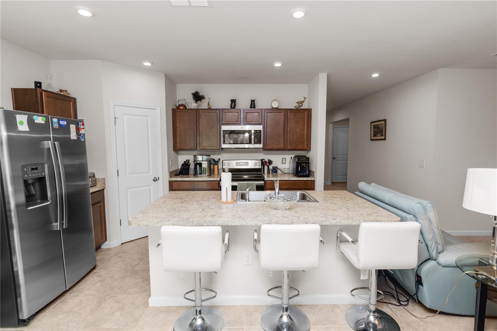 Image 7 of 35 For 913 Eagle Rock Terrace