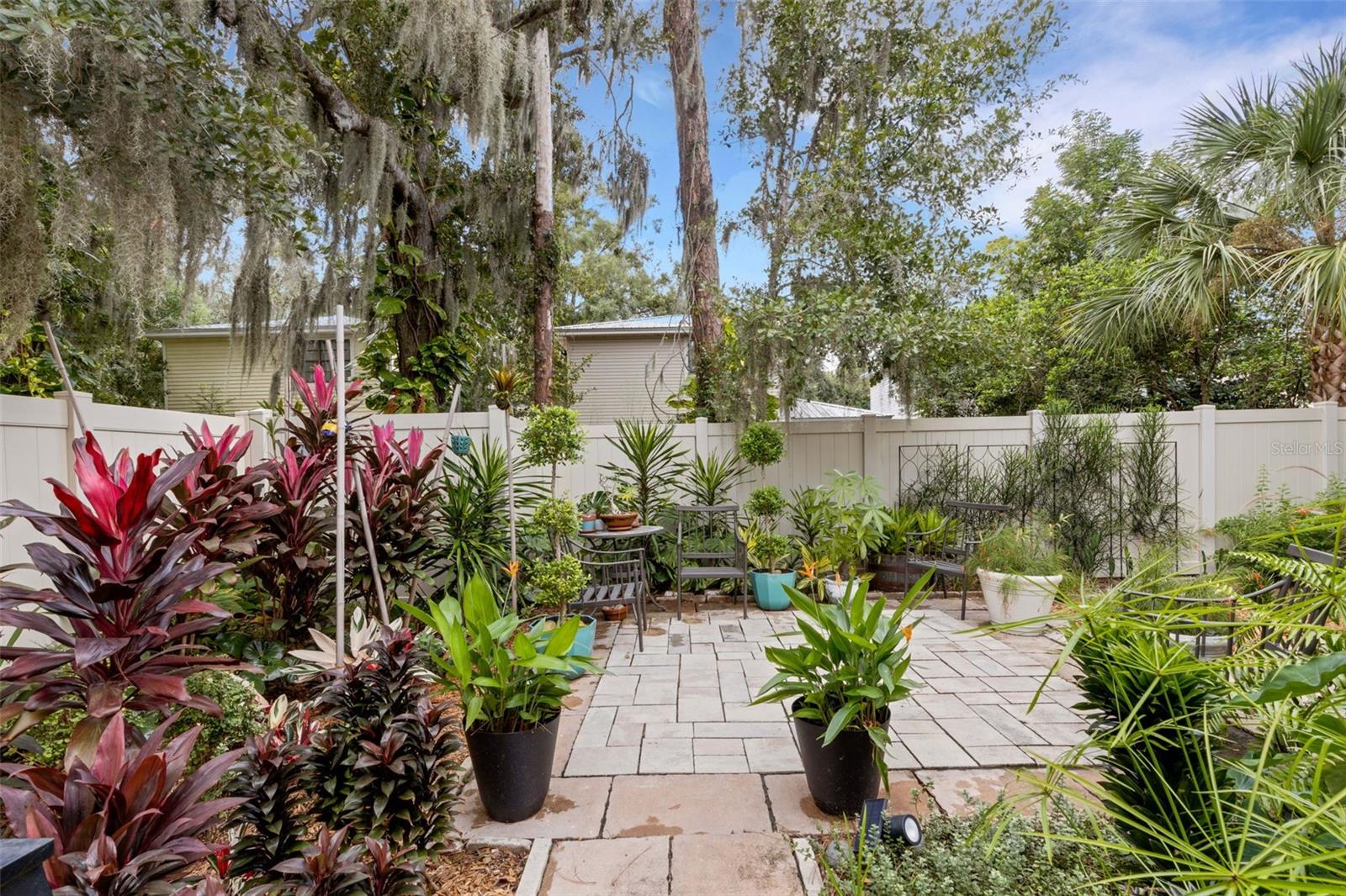 Image 40 of 53 For 3585 Raintree Way