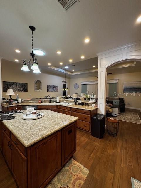 Image 19 of 55 For 416 Motorcoach Drive S