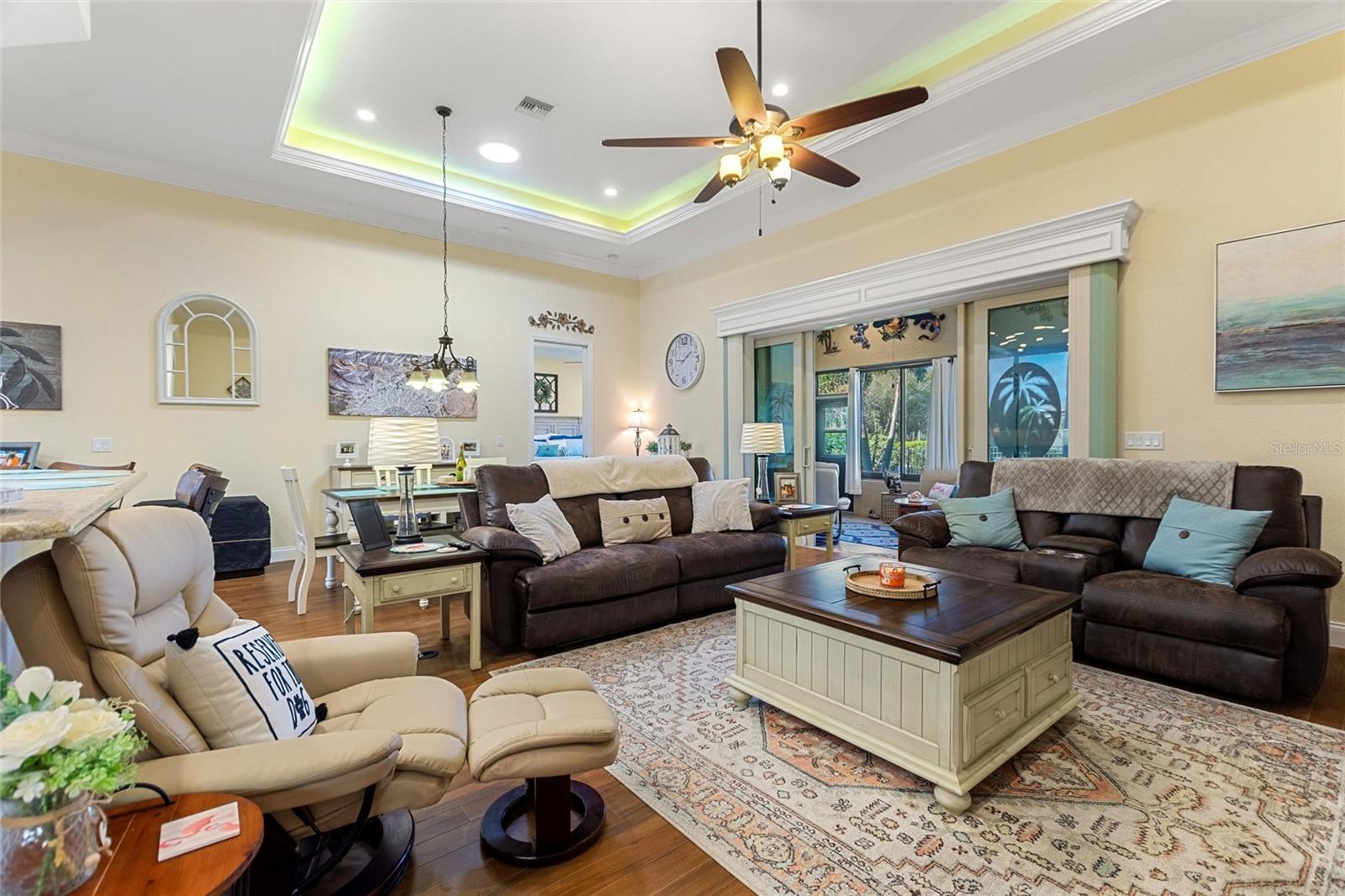 Image 38 of 55 For 416 Motorcoach Drive S