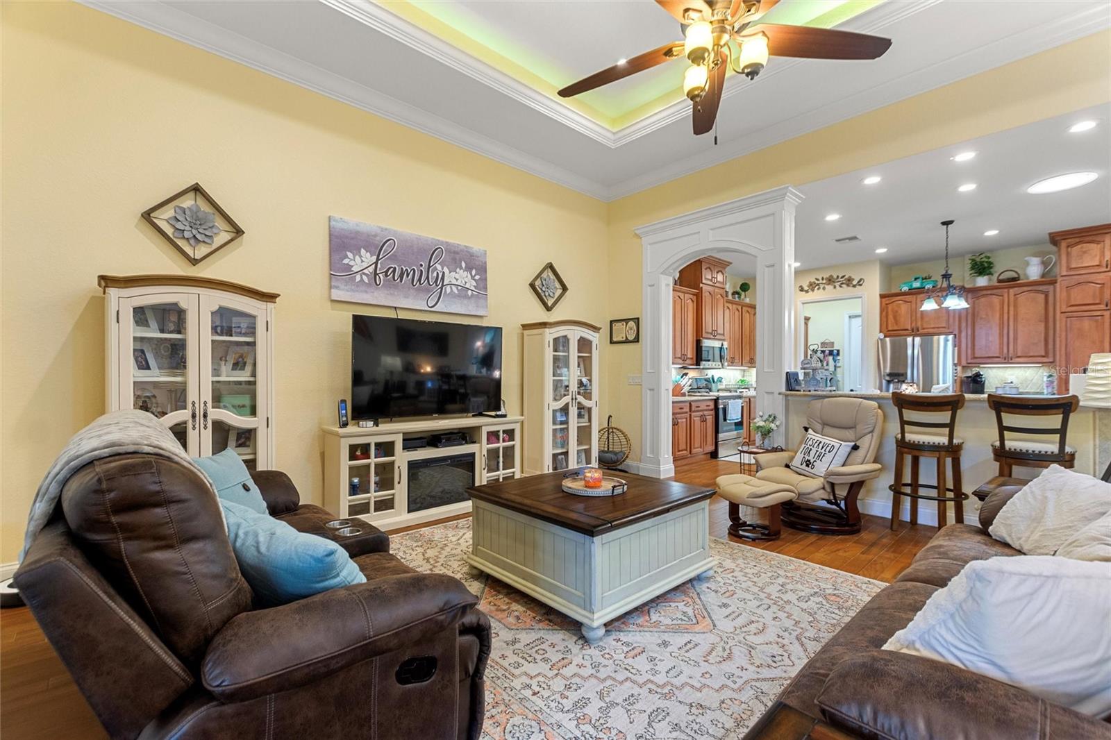 Image 40 of 55 For 416 Motorcoach Drive S