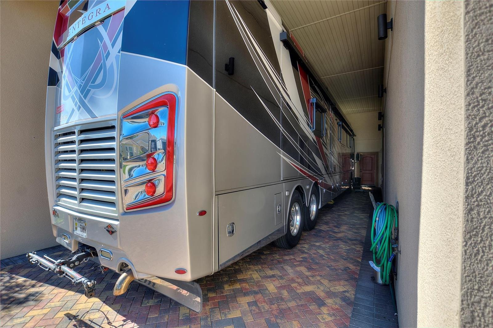 Image 13 of 61 For 520 Homecoming Way