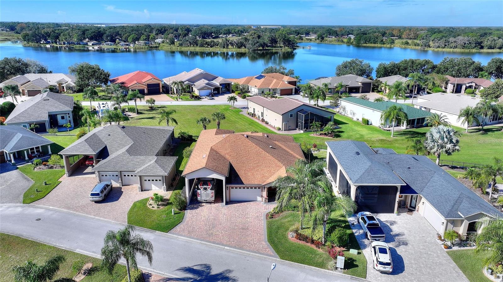 Image 7 of 61 For 520 Homecoming Way