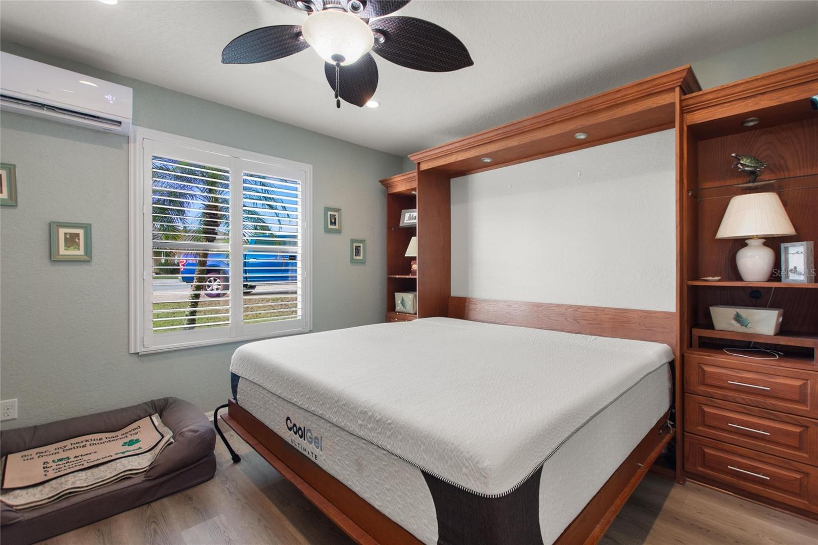 Image 27 of 57 For 561 Meandering Way