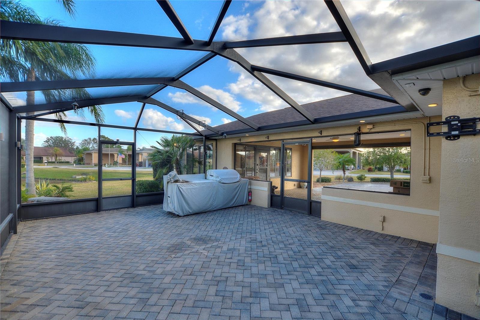 Image 36 of 57 For 561 Meandering Way