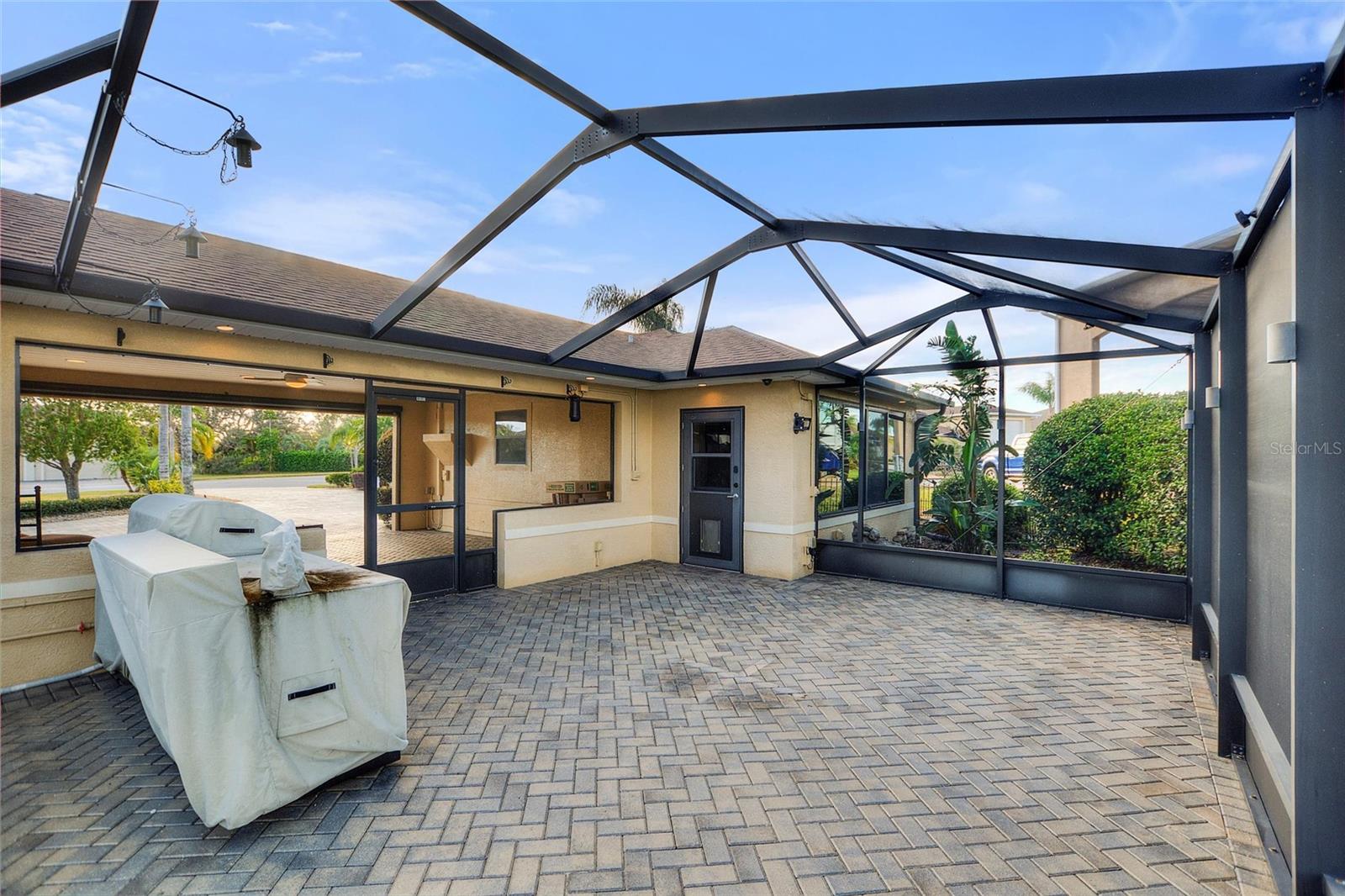 Image 37 of 57 For 561 Meandering Way