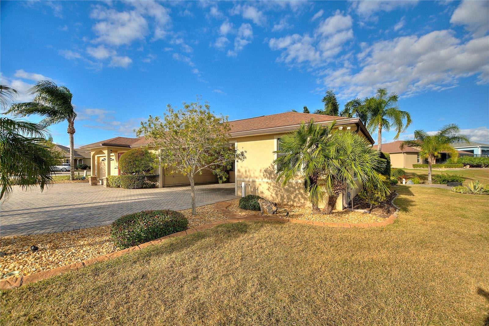 Image 4 of 57 For 561 Meandering Way