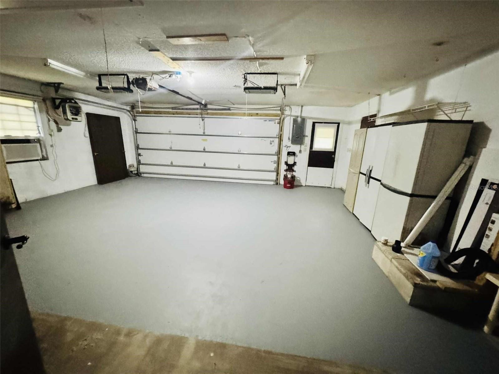 Listing photo id 16 for 2809 State Road 557