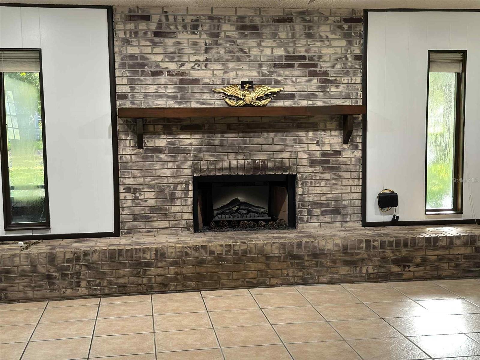 Listing photo id 2 for 2809 State Road 557