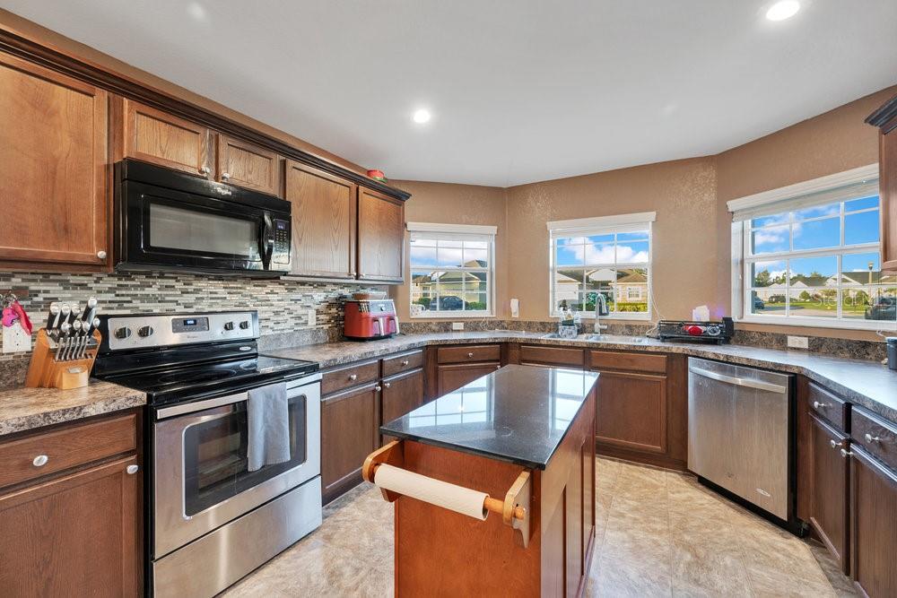 Image 11 of 36 For 6330 Silver Leaf Lane