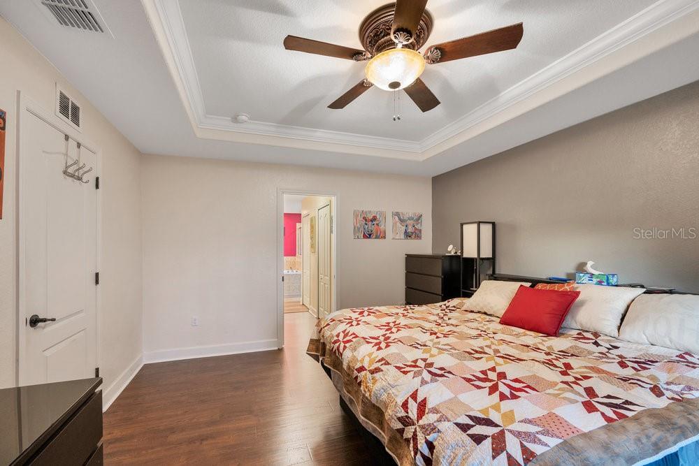 Image 17 of 36 For 6330 Silver Leaf Lane