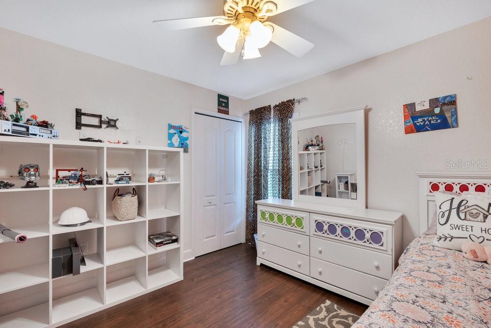 Image 23 of 36 For 6330 Silver Leaf Lane
