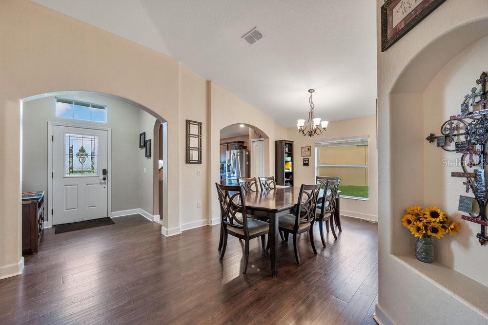 Image 9 of 36 For 6330 Silver Leaf Lane