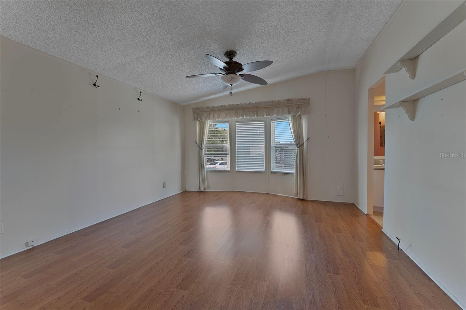 Image 7 of 23 For 3175 Pebble Bend Drive