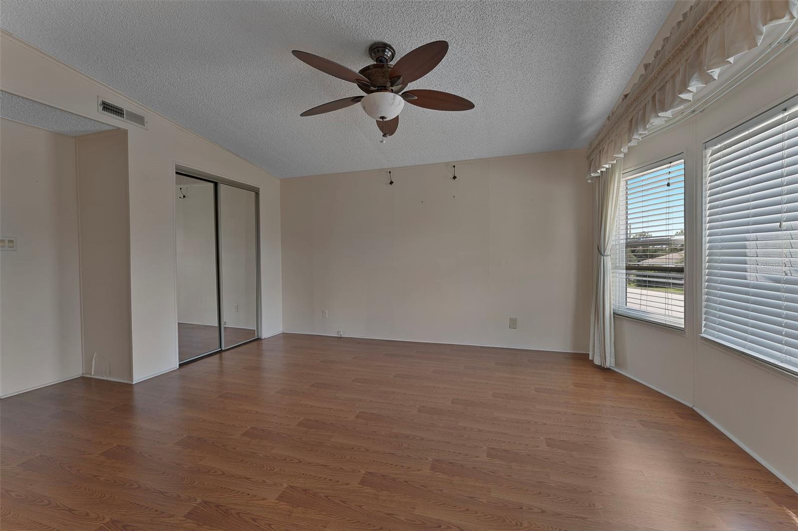 Image 8 of 23 For 3175 Pebble Bend Drive