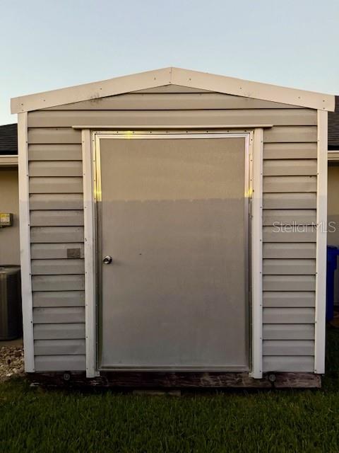 Image 13 of 19 For 86351 Moonlit Walk Circle