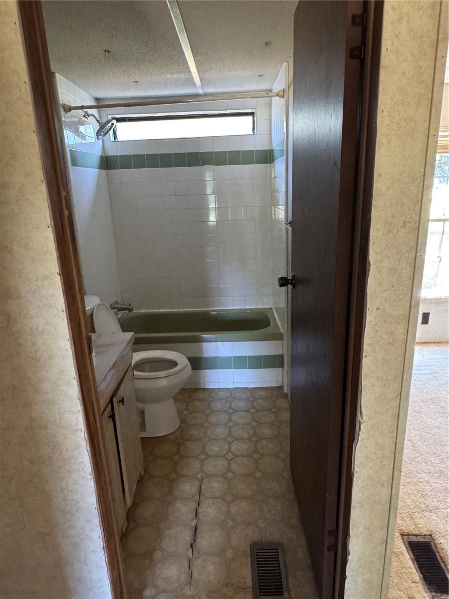 Image 21 of 79 For 6001 185th Road