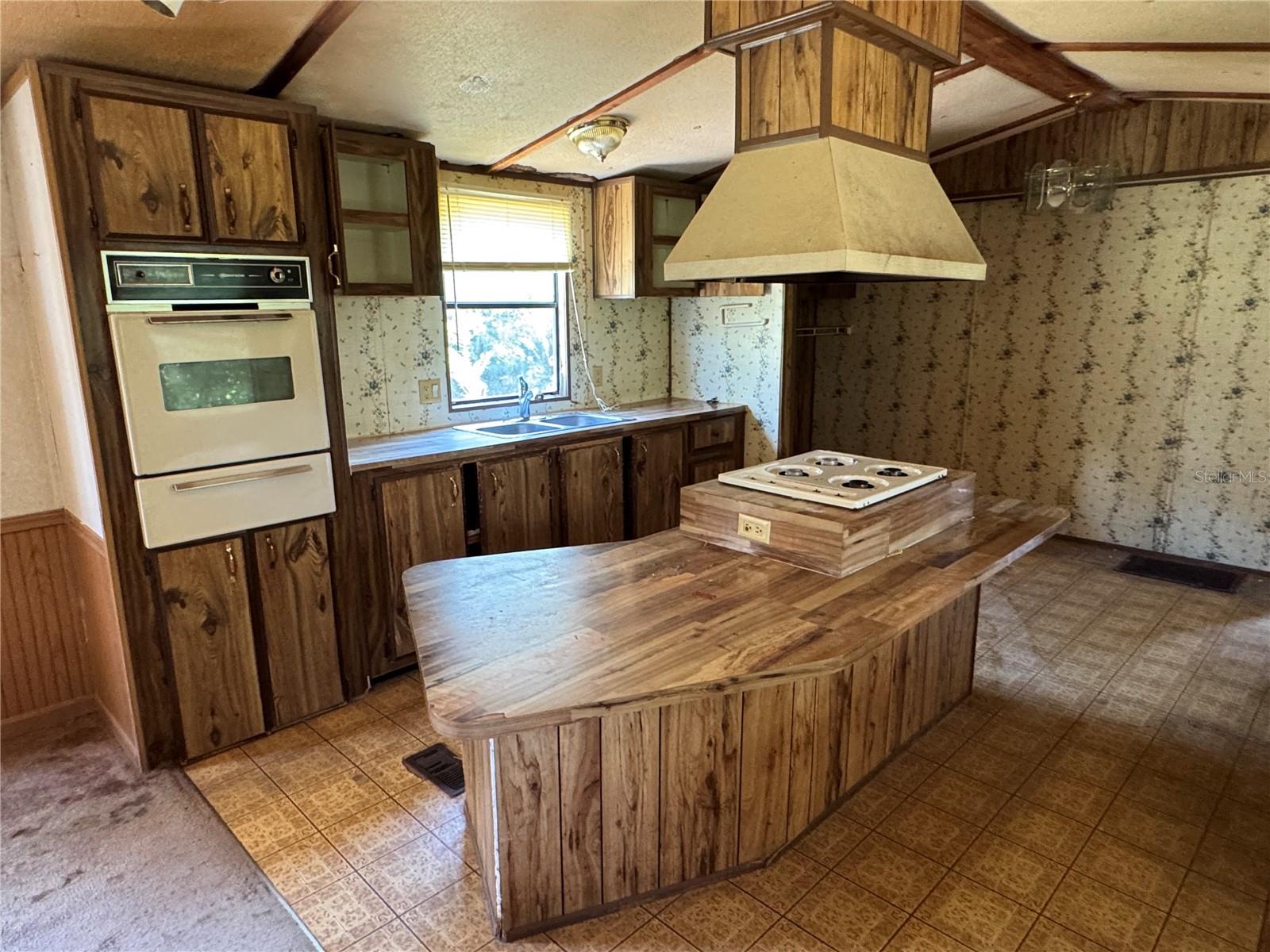 Image 40 of 79 For 6001 185th Road